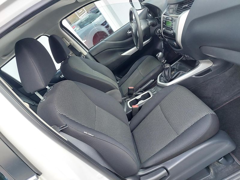 Nissan Navara (2020) Acenta Double Cab 4x4 140Kw  - fotka 25 z 37