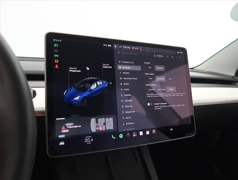 Tesla Model 3 (2021) Std Range Plus 55kWh, SoH 85% - fotka 24 z 32
