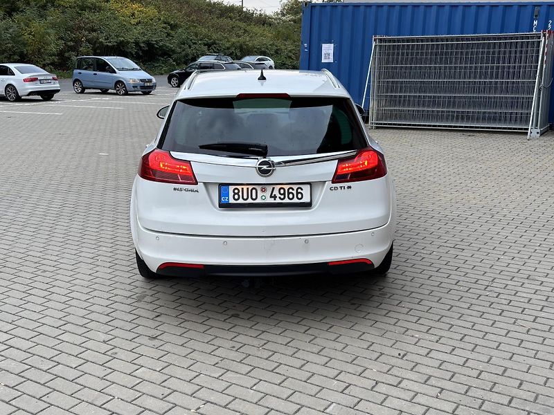 Opel Insignia (2011) 2.0 CDTI 4x4 tažné - fotka 4 z 18