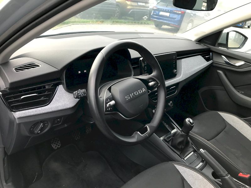 Škoda Scala (2025) SELEC TSI 85/1.0 M6F - fotka 14 z 23