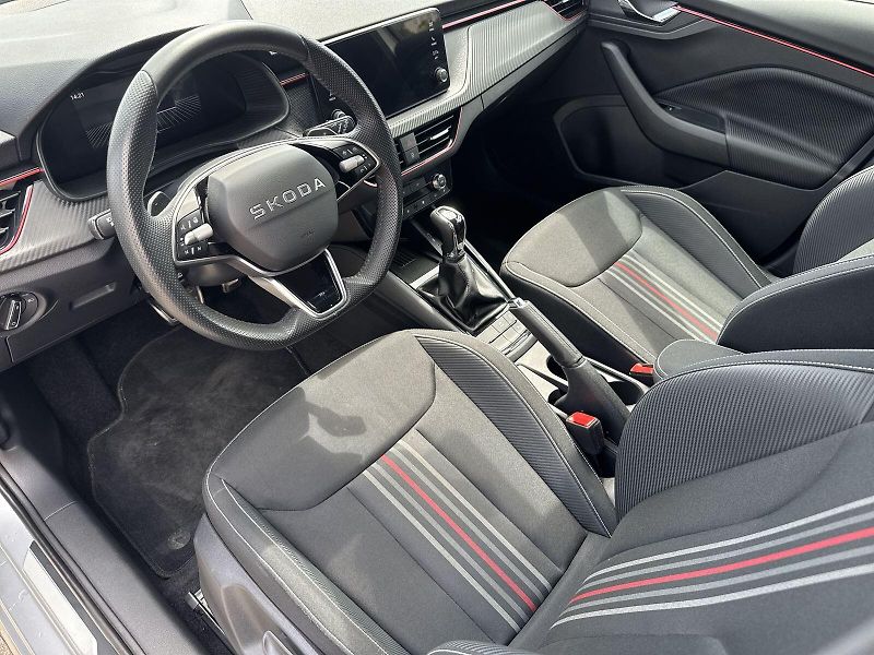 Škoda Kamiq (2025) 1.5 TSI DSG Monte Carlo - fotka 7 z 34