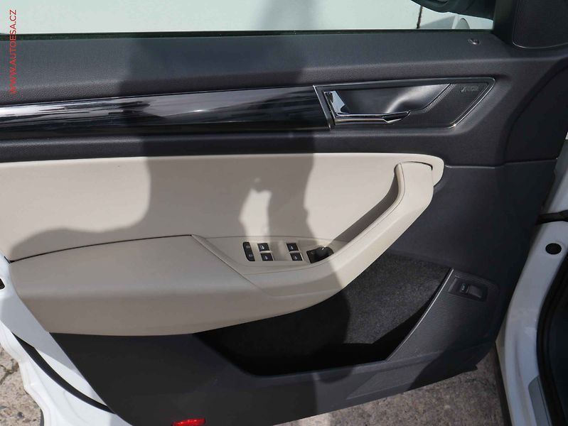 Škoda Kodiaq (2016) 2.0 TDi, 2.maj,ČR, Style, TZ - fotka 13 z 19