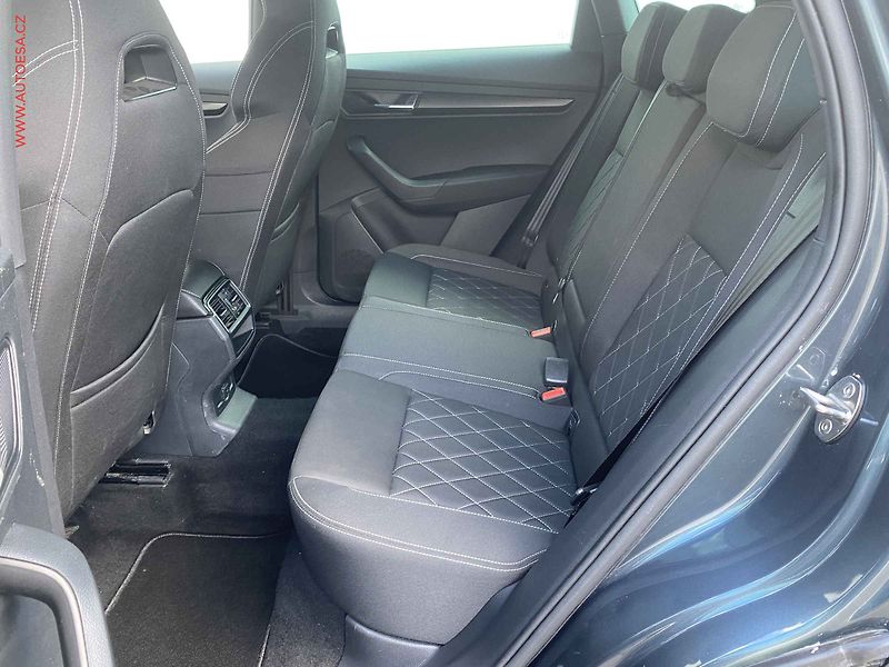 Škoda Karoq (2019) 2.0 TSi 4x4, SportLine, DSG - fotka 10 z 21