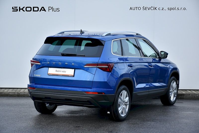 Škoda Karoq (2025) Top Selection 1,5 TSI 110 kW 6 - fotka 2 z 24