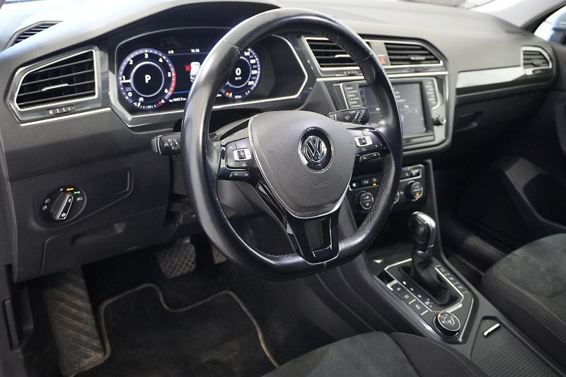 Volkswagen Tiguan (2016) 2.0TDi - 140 kW HIGHLINE 4x4 - fotka 14 z 31