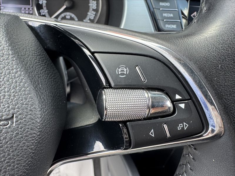 Škoda Fabia 1,0 TSI DPH 1.maj. původ ČR - fotka 32 z 50