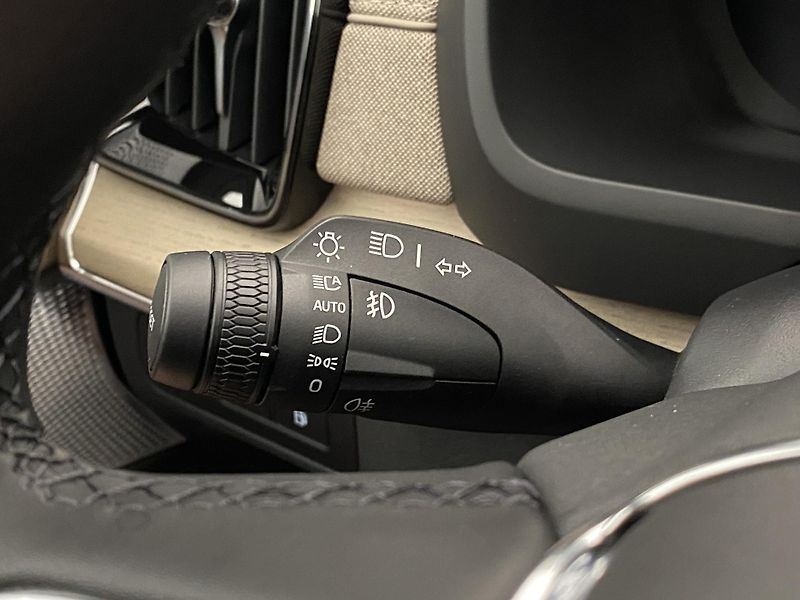 Volvo XC90 (2026) T8 AWD Plug-in BRIGHT ULTRA - fotka 33 z 75