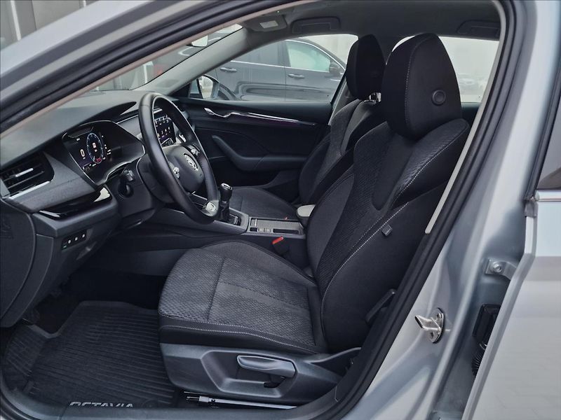 Škoda Octavia 1.5TSI 110kW Style, ČR,1.Maj. - fotka 19 z 50
