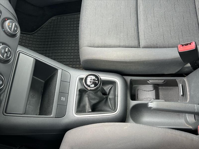 Volkswagen Golf Plus 1,9 TDi 66 kW TRENDLINE - fotka 18 z 23