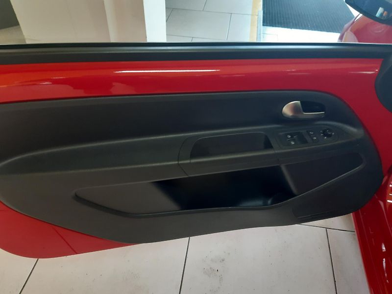 Volkswagen up! 1.0 MPI 55KW KLIMA TEMPOMAT - fotka 16 z 24