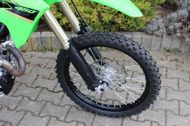 Kawasaki KX 450 F (2022) 2022 - fotka 3 z 10