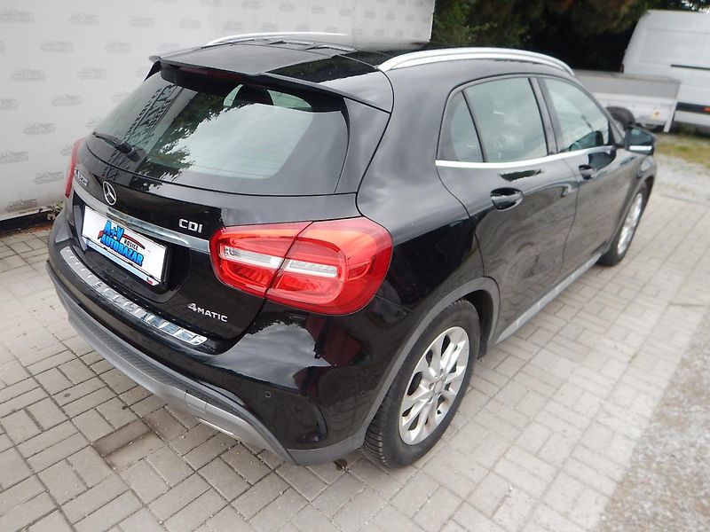 Mercedes-Benz GLA 220 CDI 4MATIC AMG AUTOMAT - fotka 8 z 33