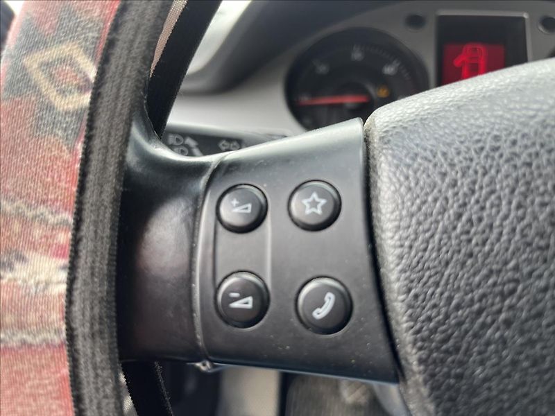 Volkswagen Passat 1,9 TDi KLIMA ROZVODY - fotka 21 z 32