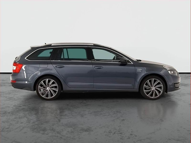 Škoda Octavia (2015) Laurin&Klement 2.0 TDI, 4X4 - fotka 6 z 31