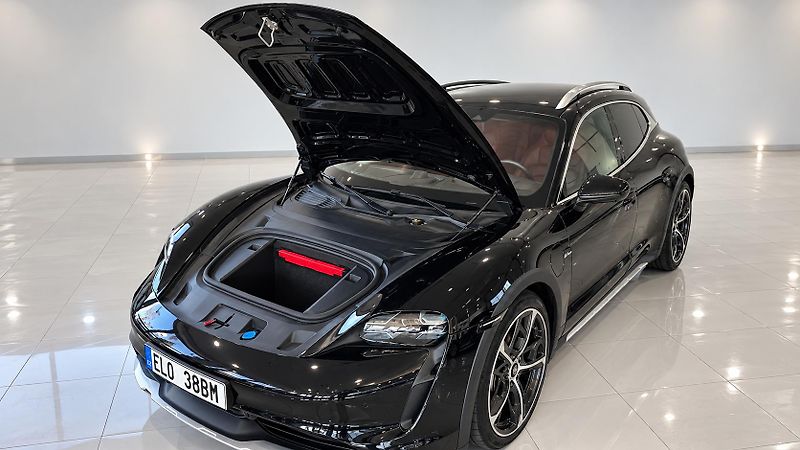 Porsche Taycan (2023) - fotka 9 z 25