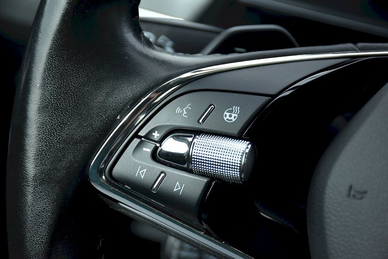 Škoda Superb (2023) L&K 2.0 TDI 110kW DSG - fotka 30 z 35