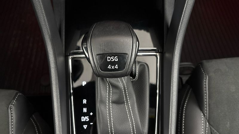 Škoda Kodiaq 2.0 TDI DSG 4x4 Sportline - fotka 25 z 30
