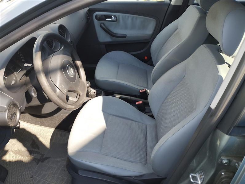 Seat Cordoba 1,4 - fotka 7 z 14