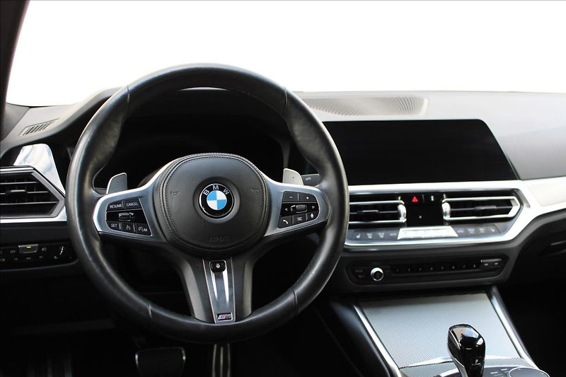 BMW Řada 3 320xd / M-PAKET / HUD / CZ - fotka 15 z 44