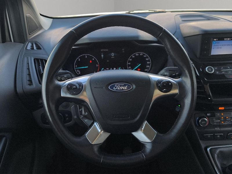 Ford Tourneo Connect (2019) Titanium L2 1.5 EcoBlue 88kW, - fotka 10 z 24