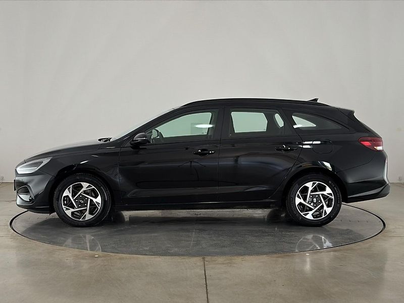 Hyundai i30 Smart DCT - fotka 3 z 26