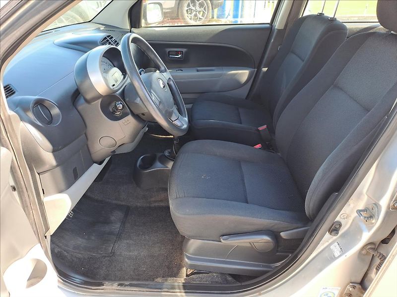 Subaru Justy 1,0 i KLIMA - fotka 5 z 13