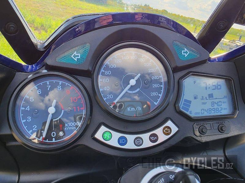Yamaha FJR 1300 A (2003) - fotka 14 z 17