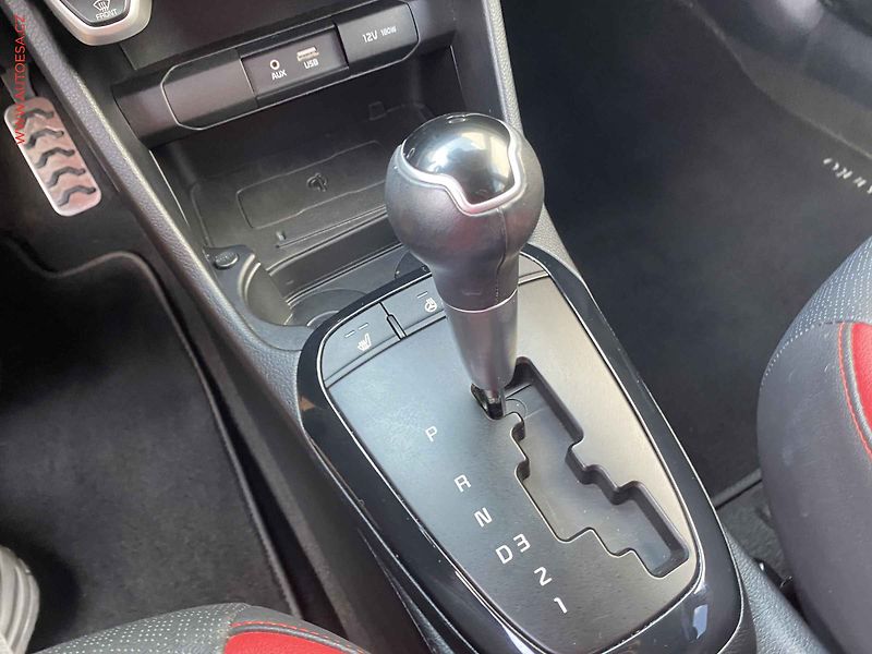 Kia Picanto (2018) 1.2 DPI, GT-line, AT, navi - fotka 15 z 17