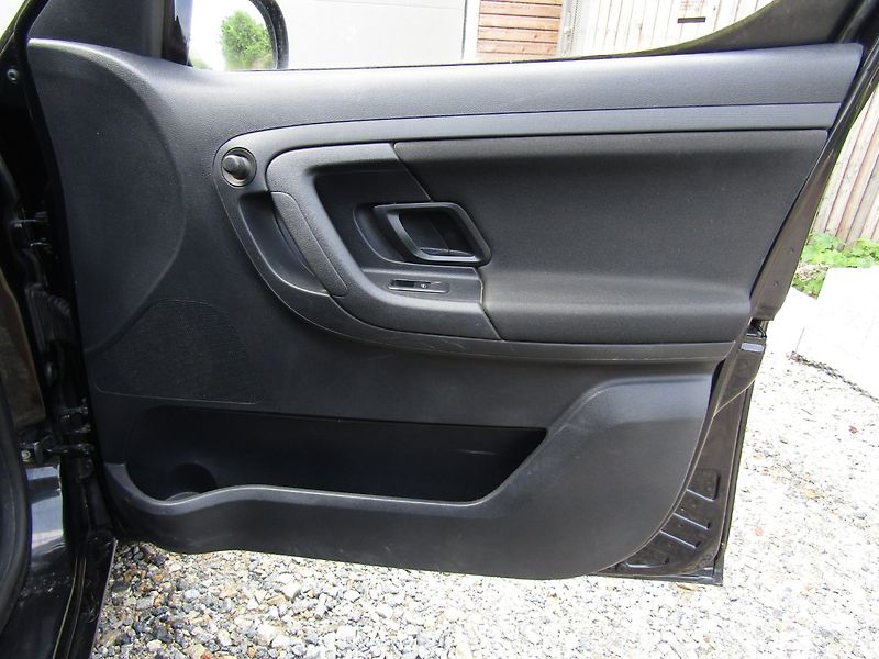 Škoda Praktik (2011) 1.2 TDI 55kW KLIMA - fotka 19 z 25
