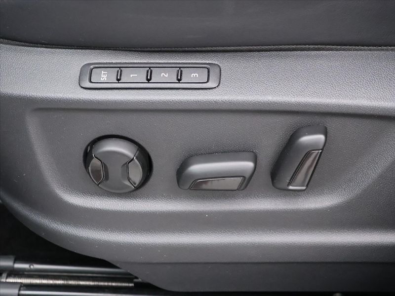 Škoda Kodiaq 2,0 RS TDI 176kW DSG 4x4 DPH - fotka 16 z 30