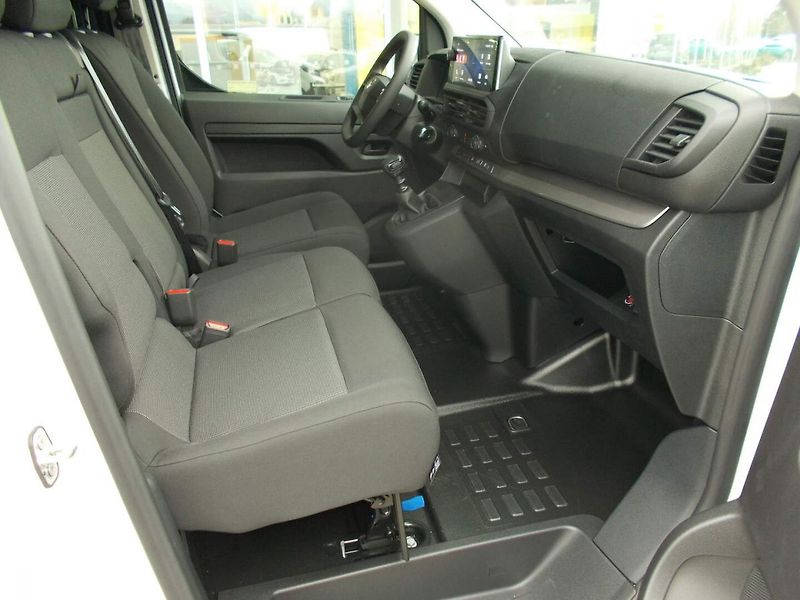 Opel Vivaro (2026) L2 (L) Panel Van 2.2 CDTi (110 - fotka 16 z 31