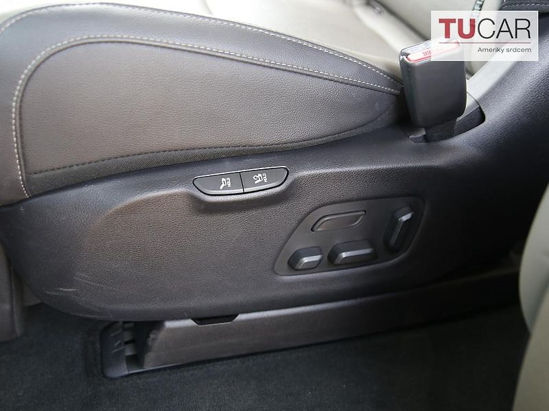 Kia Carnival (2024) 2.2 Diesel Automat 7 míst  - fotka 35 z 42