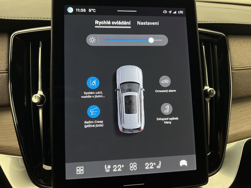 Volvo XC90 T8 AWD RECHARGE ULTRA BRIGHT - fotka 41 z 57