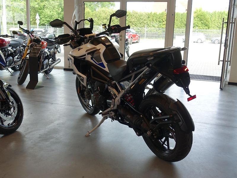 Triumph Tiger 1200 GT (2026) Alpine Edition - fotka 4 z 9