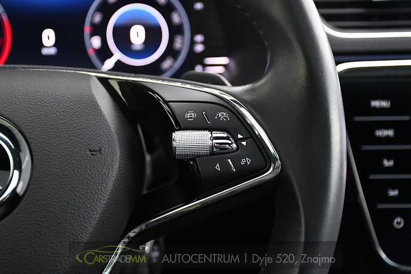 Škoda Superb 2,0TSi 206KW L&K K360 WEBASTO - fotka 29 z 61