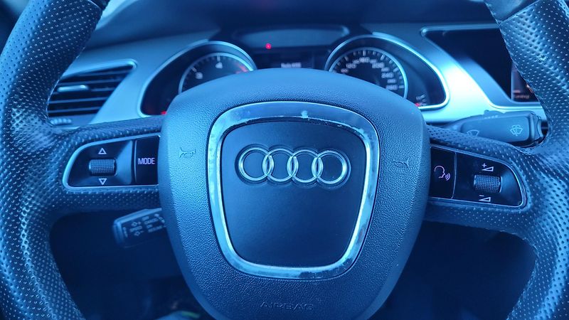 Audi A5 3,0 TDI QUATTRO 176 KW - fotka 21 z 24