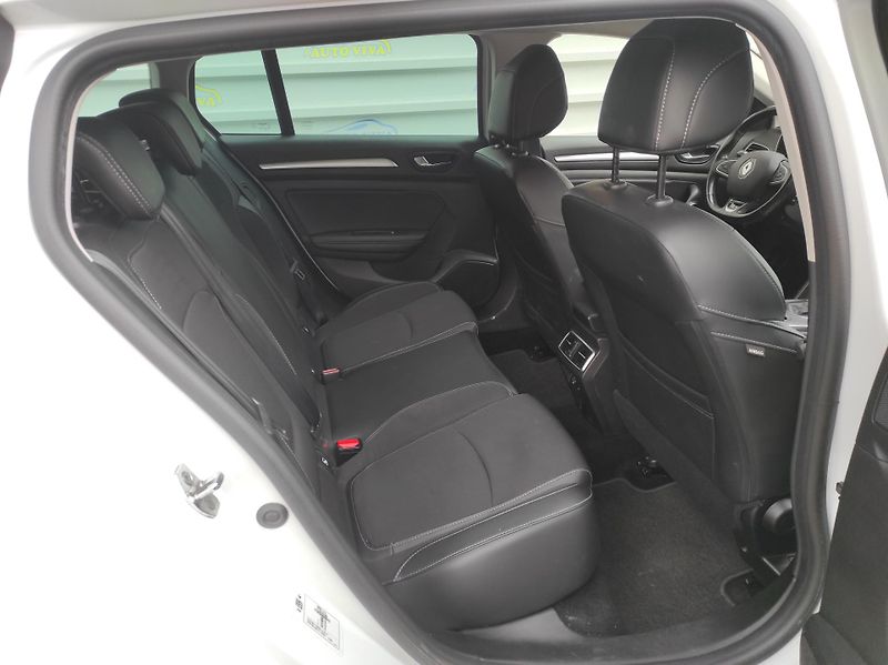 Renault Mégane 1,3TCe Intens AT, EDC, ČR, TZ - fotka 15 z 40