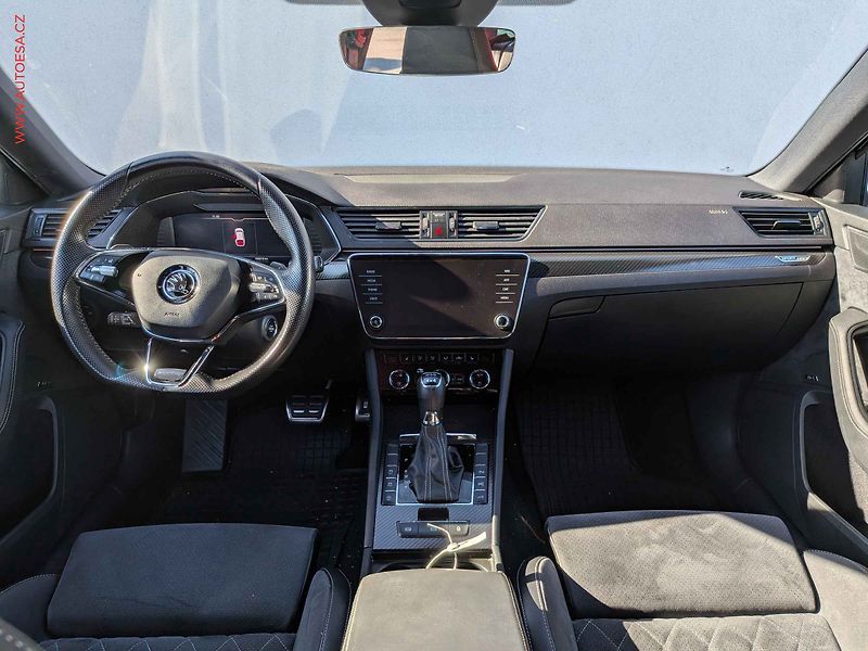 Škoda Superb (2021) 2.0TSi 4x4, ČR, SportLine - fotka 8 z 23