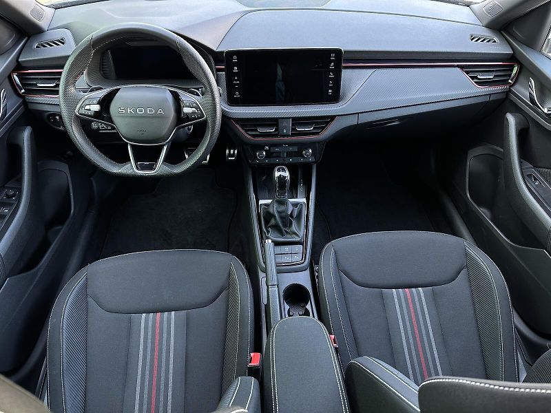 Škoda Kamiq 1.5TSi DSG Monte Carlo 150PS M - fotka 38 z 47