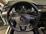 Volkswagen Passat (2015) 2.0 TDi, ČR, Highline, DSG - náhled 13