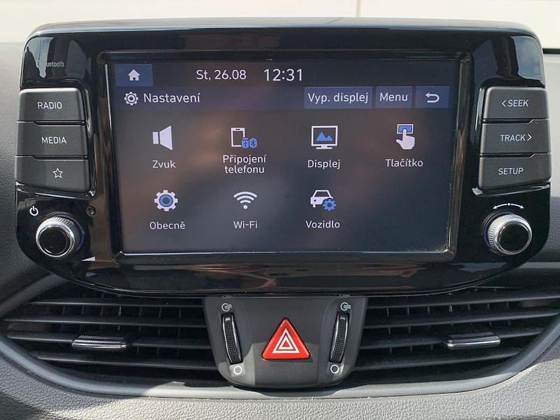 Hyundai i30 WG COMFORT 1.0 T-GDI 88kW DCT - fotka 20 z 25