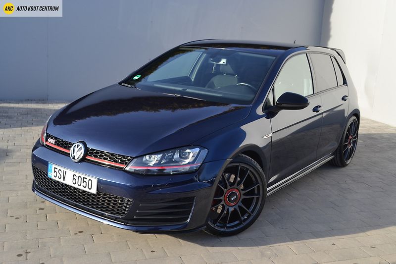 Volkswagen Golf VII    2.0TSI -162KW   GTI - fotka 1 z 39