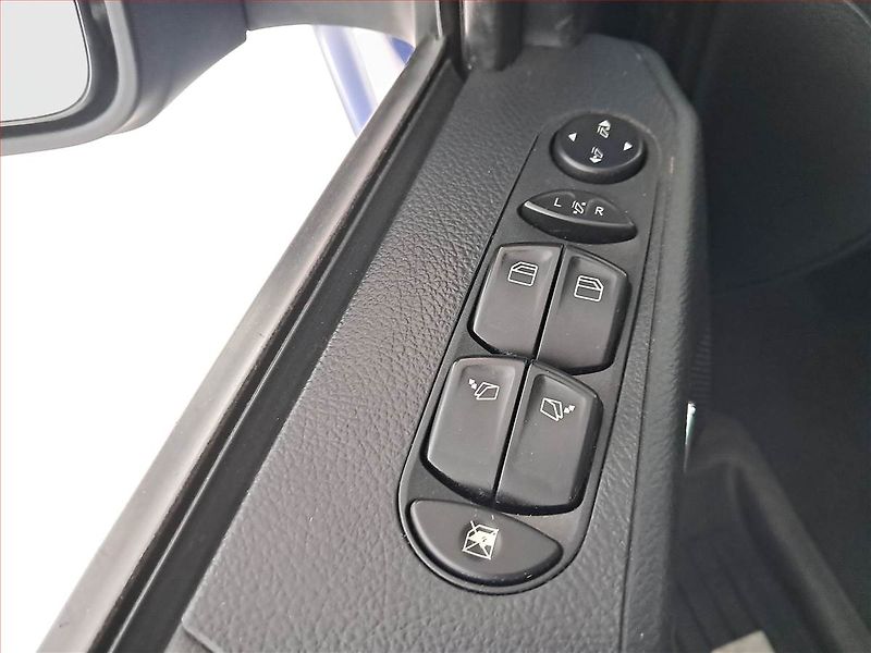 Mercedes-Benz Viano (2013) Trend 2.2 CDI, ČR, DPH - fotka 16 z 21