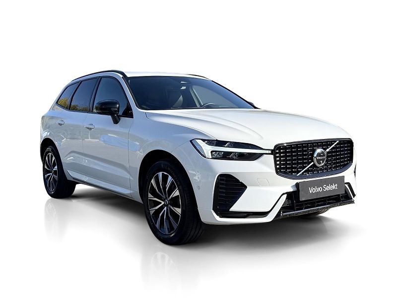 Volvo XC60 B5 AWD // PLUS DARK // 1.maj.  - fotka 7 z 44