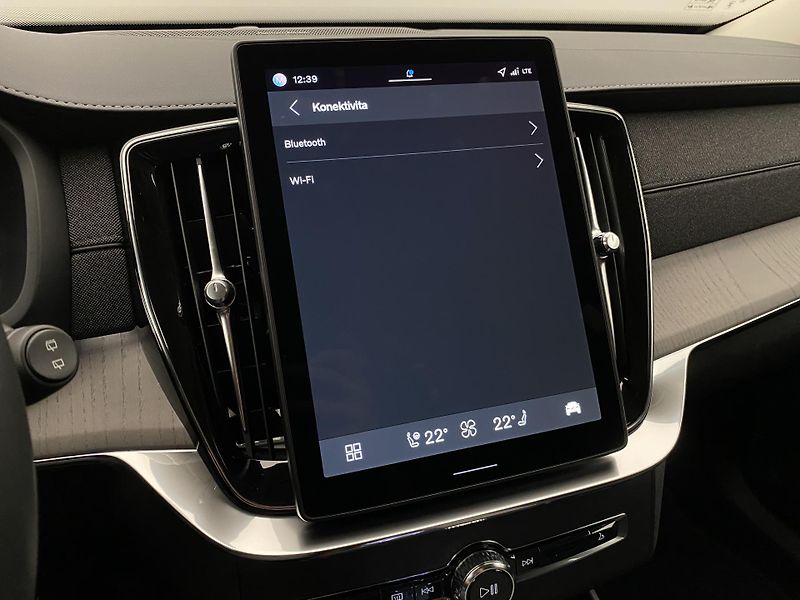 Volvo XC90 (2026) T8 AWD Plug-in DARK PLUS 7m - fotka 64 z 78