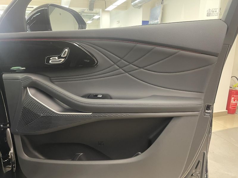 Omoda 9 (2025) Omoda 9 PHEV Premium  - fotka 21 z 69
