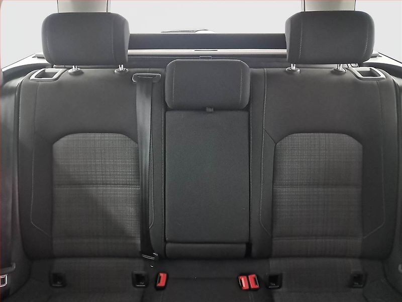 Volkswagen Passat (2020) 2.0 TDI, Automat, Navi - fotka 10 z 20