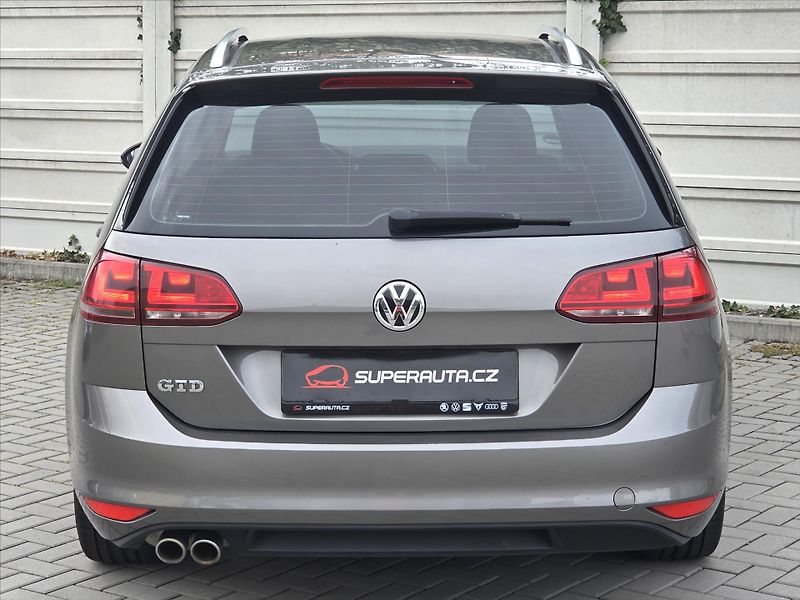 Volkswagen Golf 2,0 TDi 135kW DSG GTD ČR 2.maj - fotka 5 z 13