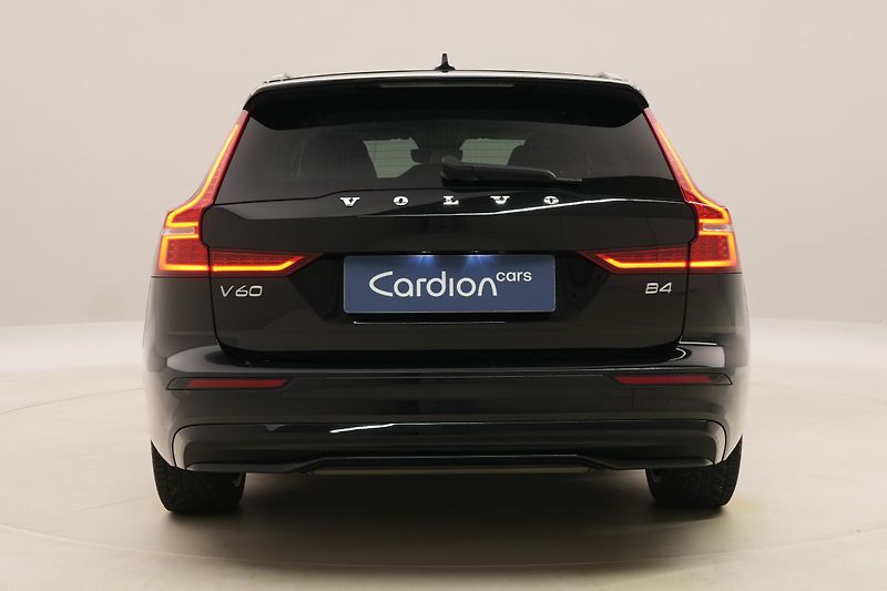 Volvo V60 B4 DARK PLUS AUT CZ - fotka 11 z 51