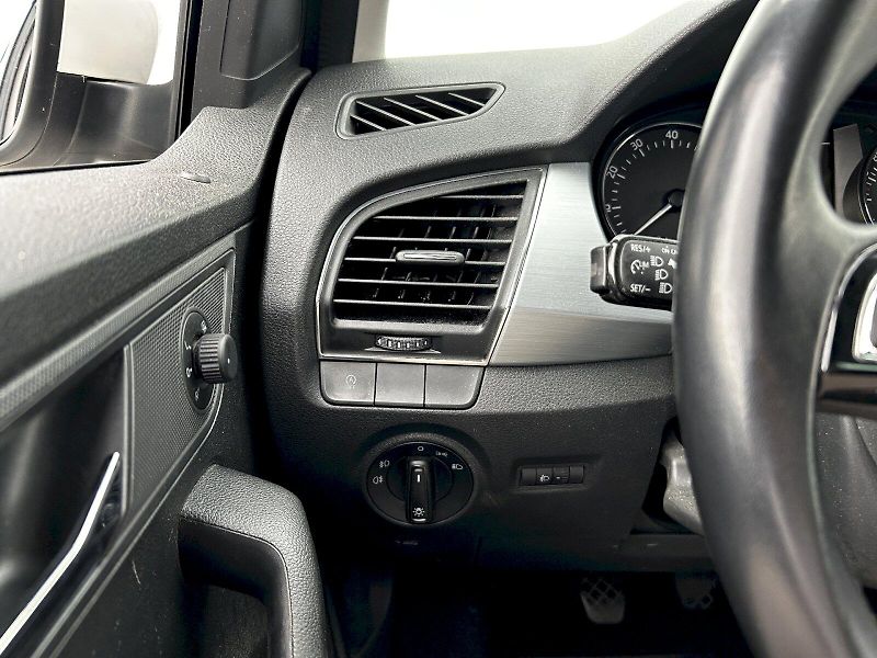 Škoda Fabia (2018) Combi 1.0 TSI 70kW MP5 Ambitio - fotka 7 z 31